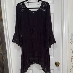 Monoreno Faded Black Bell Sleeve Dress with Crochet Lace Accents